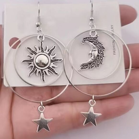 Celestial Hoop earrings Sun and Moon in silver - Picture 7 of 8